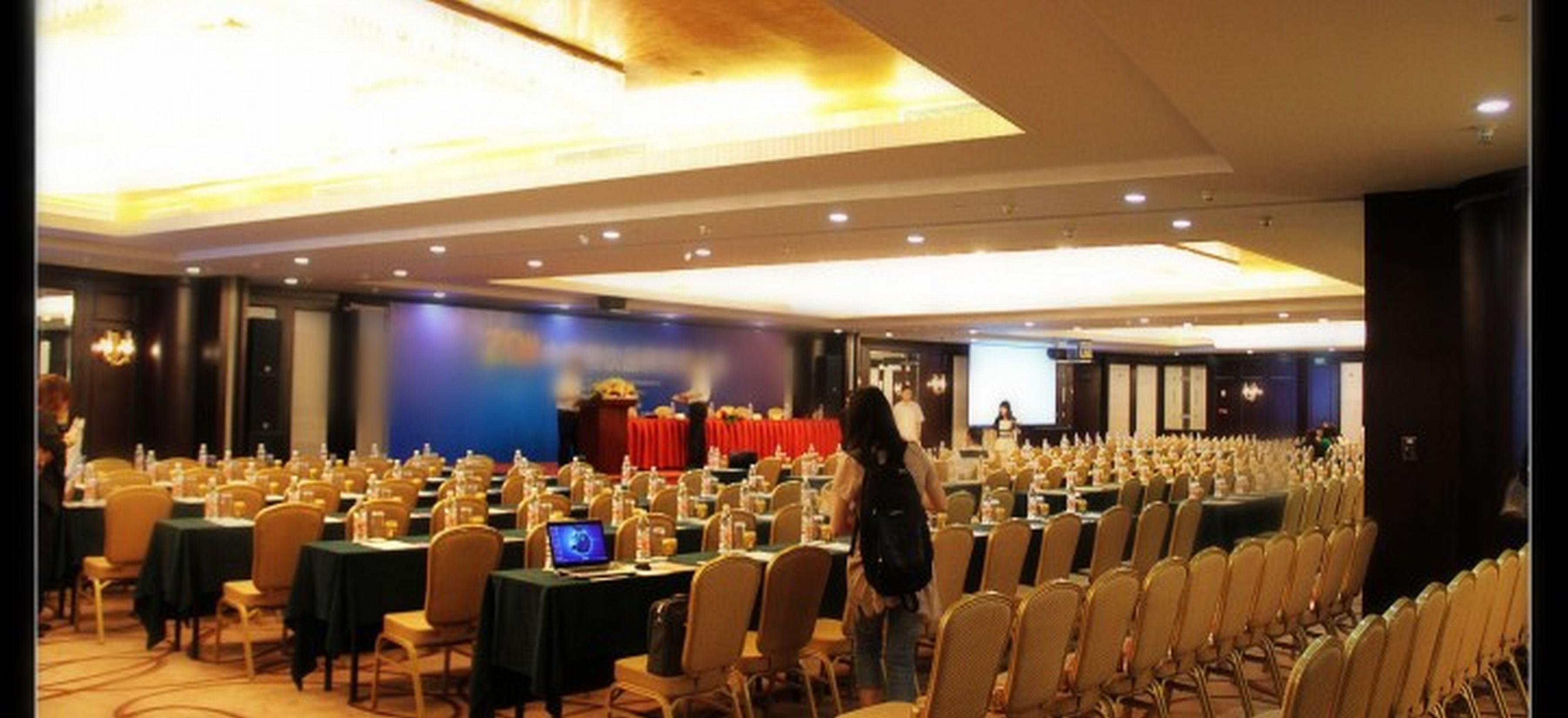 Soluxe Hotel Guangzhou - Overseas Buyers Registration Service&Canton Fair Free Shuttle Bus 15 Apr To 05 May Buitenkant foto