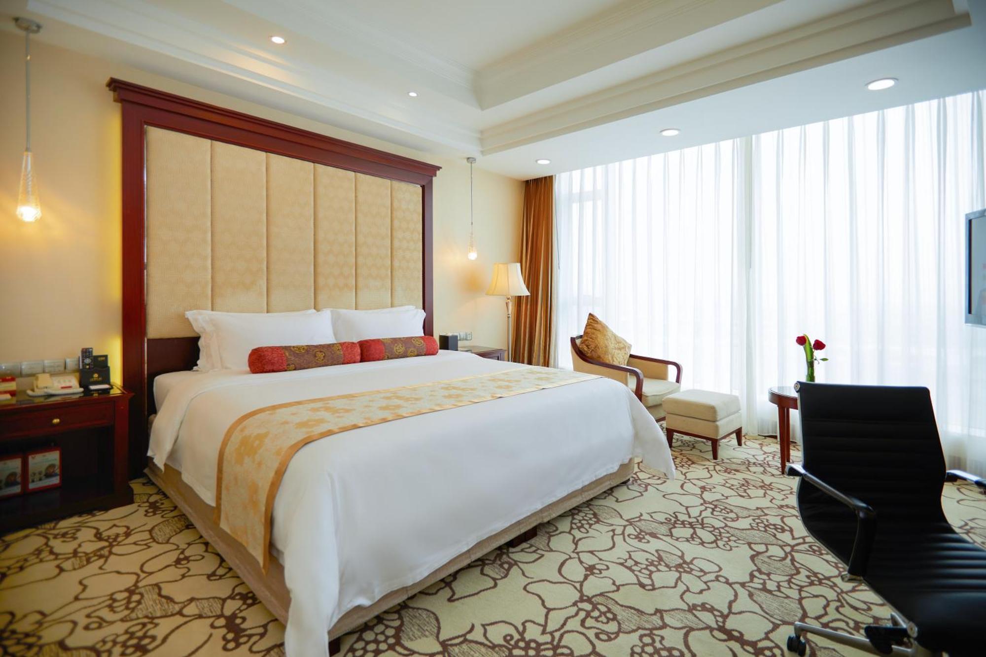 Soluxe Hotel Guangzhou - Overseas Buyers Registration Service&Canton Fair Free Shuttle Bus 15 Apr To 05 May Buitenkant foto