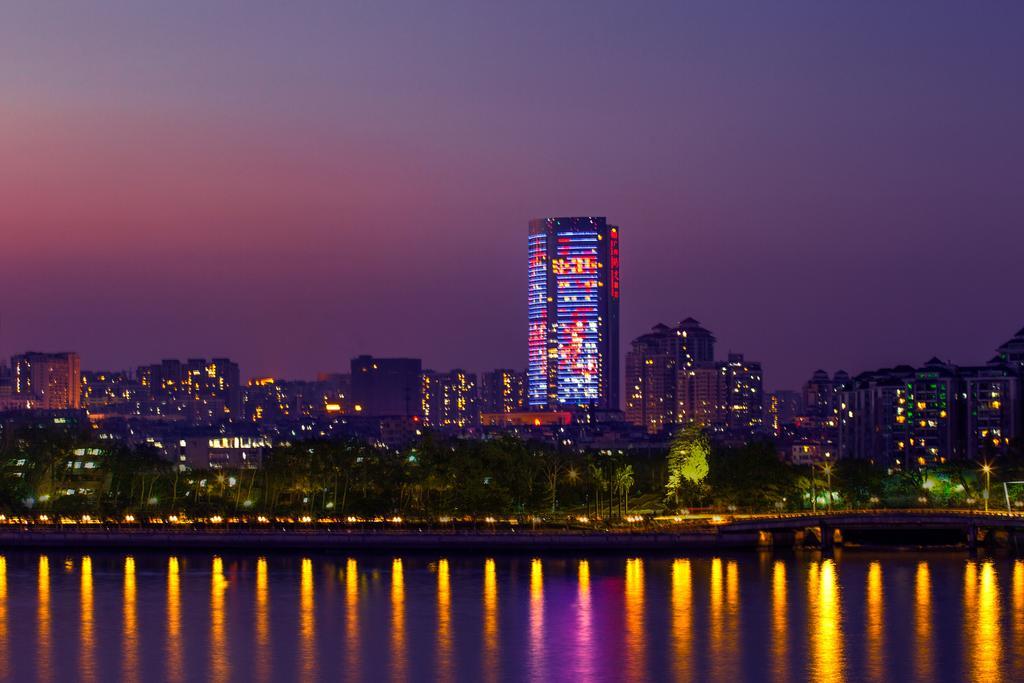Soluxe Hotel Guangzhou - Overseas Buyers Registration Service&Canton Fair Free Shuttle Bus 15 Apr To 05 May Buitenkant foto