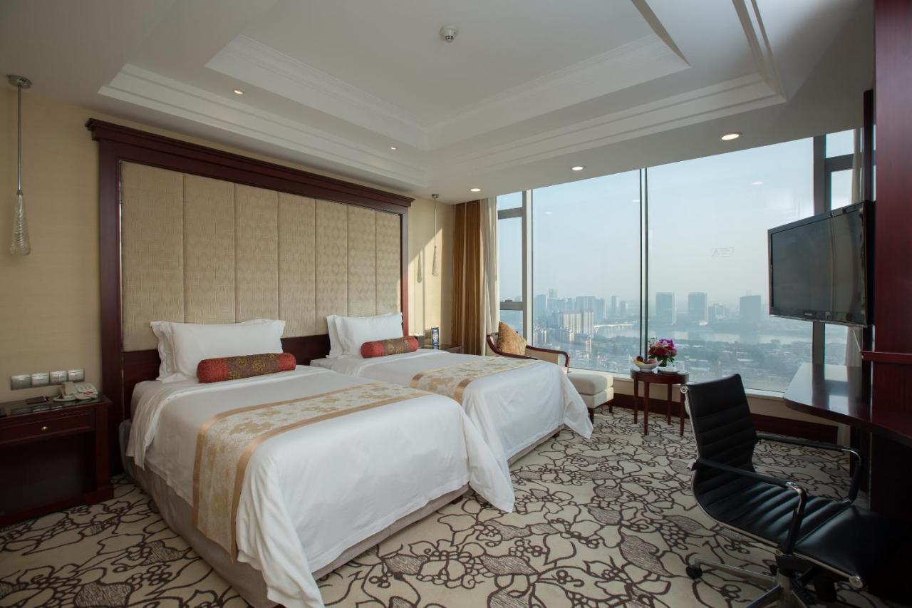 Soluxe Hotel Guangzhou - Overseas Buyers Registration Service&Canton Fair Free Shuttle Bus 15 Apr To 05 May Buitenkant foto